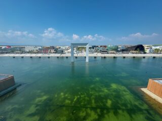 今日はお昼の演奏ではよ終わったので、大屋根リングを一周してみた🚶🏻
トロトロ歩いて45分くらい？

途中、オーストラリア館とインドネシア館（なぜかスティールパンオーケストラ）が、隣同士でイベント開催中でカオス😆

あとは、並ばなくても入れるパビリオンを数箇所見て、さっと帰路に着きました。