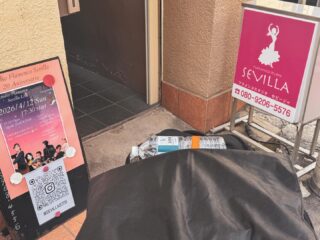 ゴロゴロ搬入→省スペースコーナーセット完了✅
宜しくお願いします！